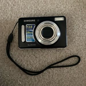 Samsung SL310W Digital Camera